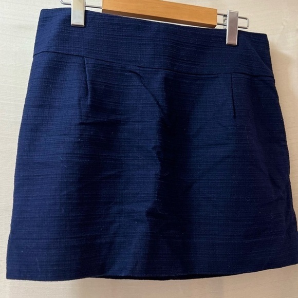 ⚫️ BOGO J. Crew blue mini skirt size 6 zip up enclosure - Picture 1 of 6